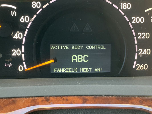 ABC -hastighedsmålerens display stiger